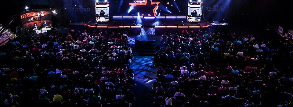 dreamhack-bucharest-2014-stage